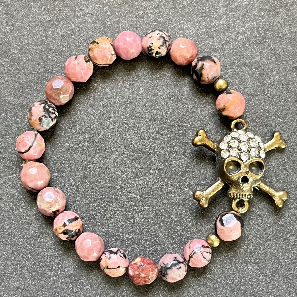 ARTISAN Skull & Cross Bones Beaded Stretch Bracelet